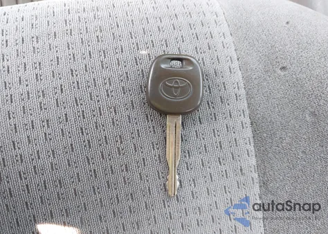 2006 Toyota Corolla Ce z USA, uszkodzony, nr VIN 2T1BR32E46C696160